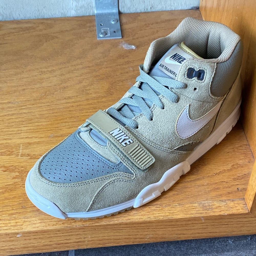 Air max 1 grey neutral olive and bone